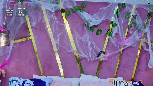 EmmyCortez online show from 10/24/25, 11:42