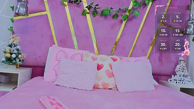 EmmyCortez online show from 12/21/25, 01:02