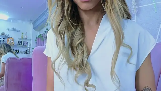 EmmyCortez online show from 11/07/25, 12:21