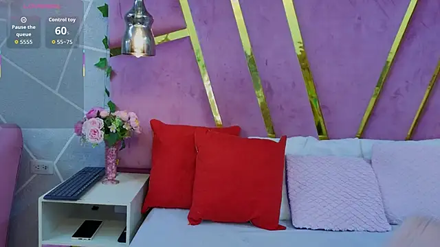 EmmyCortez online show from 11/04/25, 11:47