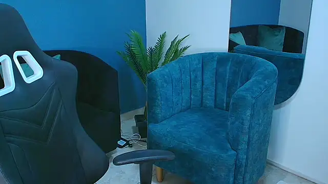 Snapshot of Zamira_Taylor chatting on 09/25/25, 10:27 Zamira Taylor online show from 09/25/25, 10:27