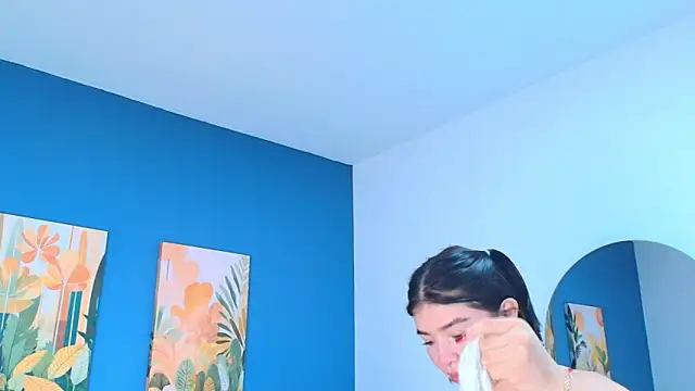 Zamira Taylor online show from 11/08/25, 03:43