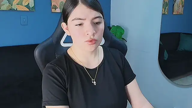 Zamira Taylor online show from 11/29/25, 03:50