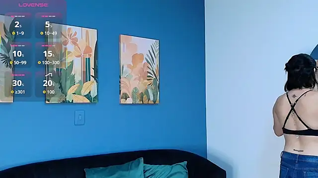 Zamira Taylor online show from 10/23/25, 03:49