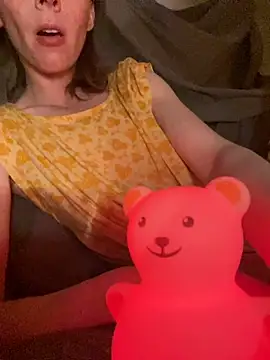 Hildas online show from 10/22/25, 11:25