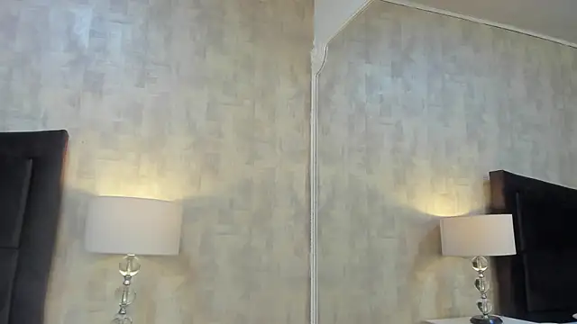 Snapshot of NahomyCarther chatting on 10/01/25, 04:17 NahomyCarther online show from 10/01/25, 04:17