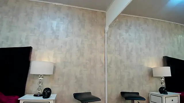 Snapshot of NahomyCarther chatting on 12/01/25, 02:56 NahomyCarther online show from 12/01/25, 02:56