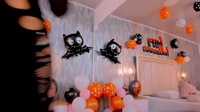 Snapshot of NahomyCarther chatting on 10/22/25, 03:50 NahomyCarther online show from 10/22/25, 03:50