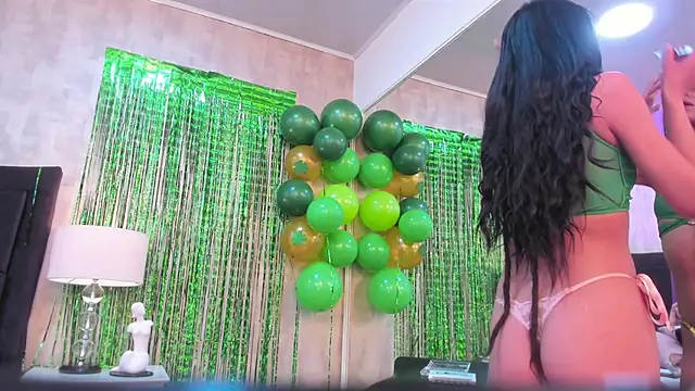 NahomyCarther online show from 03/16/26, 10:23