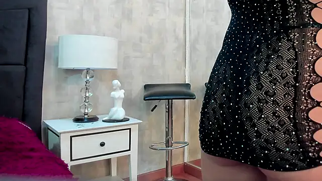 NahomyCarther online show from 04/02/26, 10:16