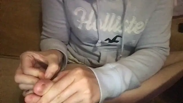 Snapshot of ashleighpink chatting on 09/10/25, 01:04 ashleighpink online show from 09/10/25, 01:04