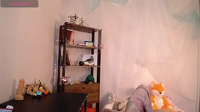 Elise Nyx online show from 05/14/26, 01:30