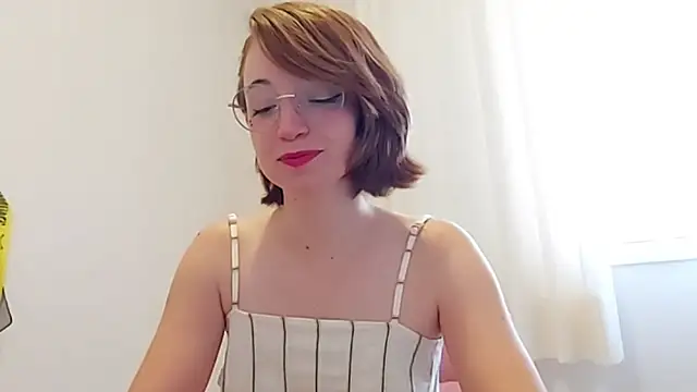 Elise Nyx online show from 12/04/25, 01:21