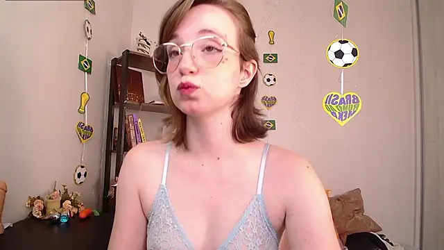Elise Nyx online show from 06/30/26, 12:27