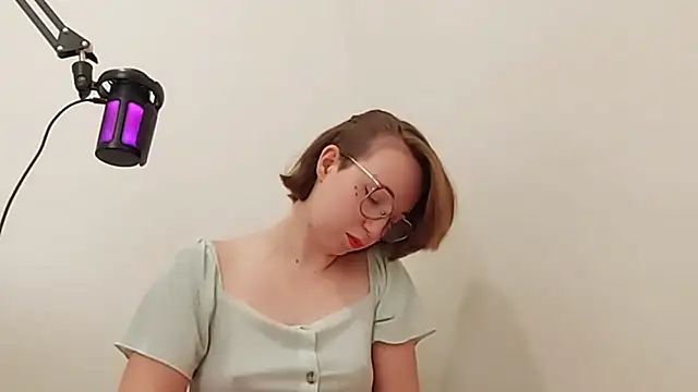 Elise Nyx online show from 10/06/25, 02:29