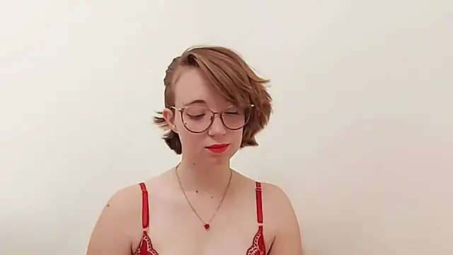 Elise Nyx online show from 10/02/25, 12:41