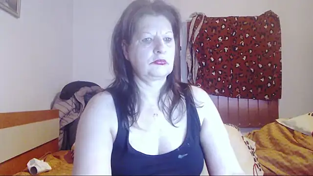 Snapshot of ExtasyMature chatting on 12/22/25, 06:46 ExtasyMature online show from 12/22/25, 06:46