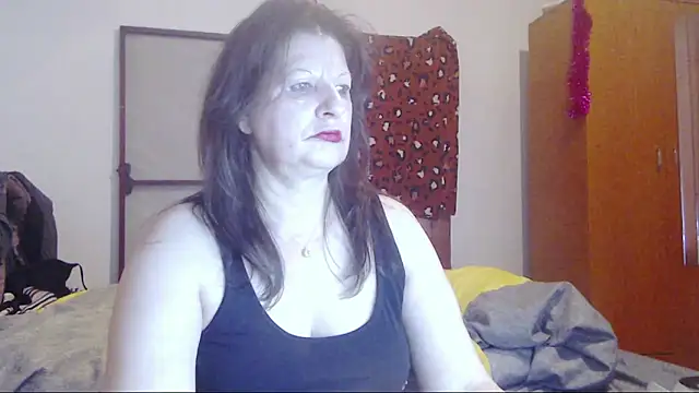 Snapshot of ExtasyMature chatting on 02/15/26, 06:03 ExtasyMature online show from 02/15/26, 06:03