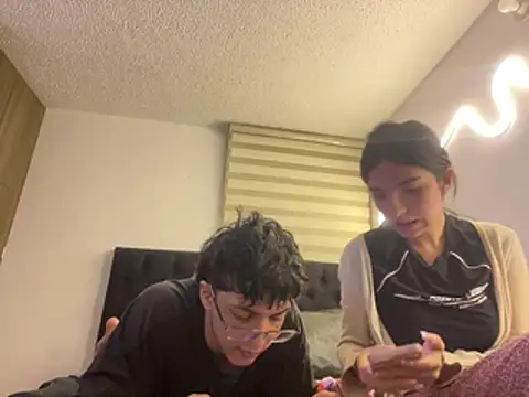 DesireLuxe online show from 03/19/26, 09:42