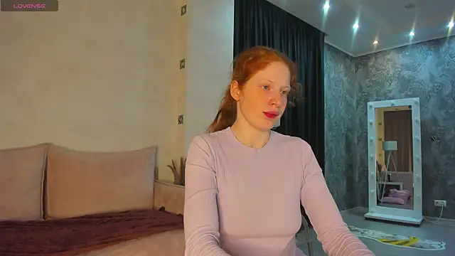 Sandra Wi1son online show from 04/03/26, 01:23