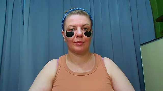 Snapshot of VeronikawGold chatting on 05/07/26, 10:24 VeronikawGold online show from 05/07/26, 10:24