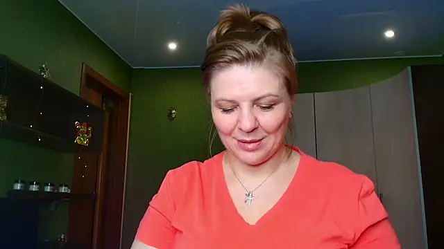 Snapshot of VeronikawGold chatting on 05/16/26, 11:20 VeronikawGold online show from 05/16/26, 11:20