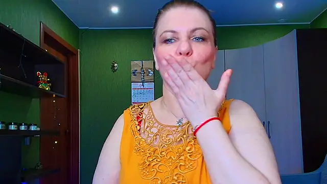 Snapshot of VeronikawGold chatting on 06/12/26, 03:04 VeronikawGold online show from 06/12/26, 03:04