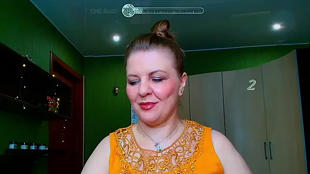Snapshot of VeronikawGold chatting on 06/15/26, 07:57 VeronikawGold online show from 06/15/26, 07:57