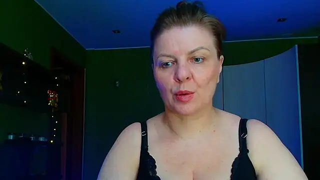 Snapshot of VeronikawGold chatting on 05/21/26, 03:42 VeronikawGold online show from 05/21/26, 03:42