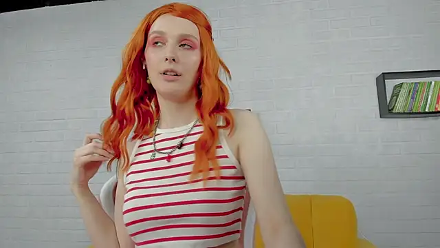 Snapshot of KristinMoore chatting on 02/26/25, 11:21 KristinMoore online show from 02/26/25, 11:21