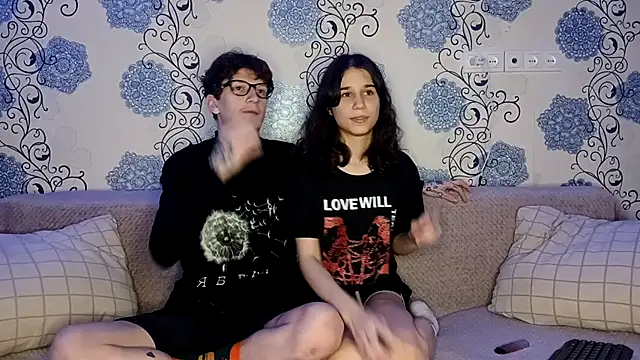 baby lesi online show from 12/22/25, 06:41