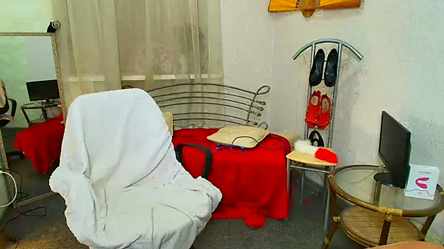 faiirylight online show from 02/18/26, 07:49