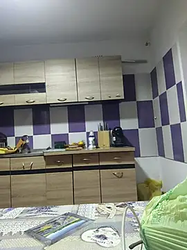 andreiiiii2025 online show from 10/03/25, 07:43