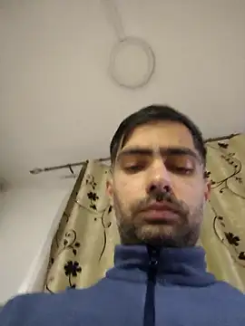 andreiiiii2025 online show from 11/28/25, 09:53