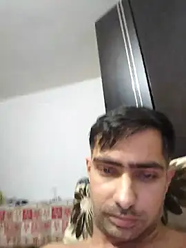 andreiiiii2025 online show from 10/23/25, 08:57