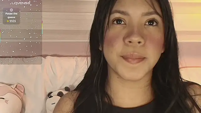 Snapshot of emily_sweett24 chatting on 12/01/25, 12:17 emily sweett24 online show from 12/01/25, 12:17