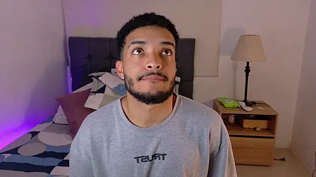 eross chipre  online show from 04/15/26, 02:50