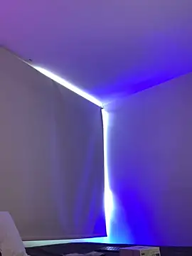 eross chipre  online show from 11/02/25, 08:36