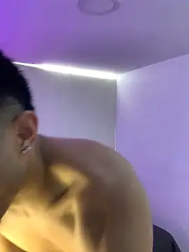 eross chipre  online show from 11/14/25, 04:54