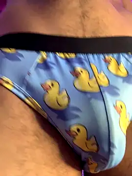 eross chipre  online show from 10/31/25, 03:58