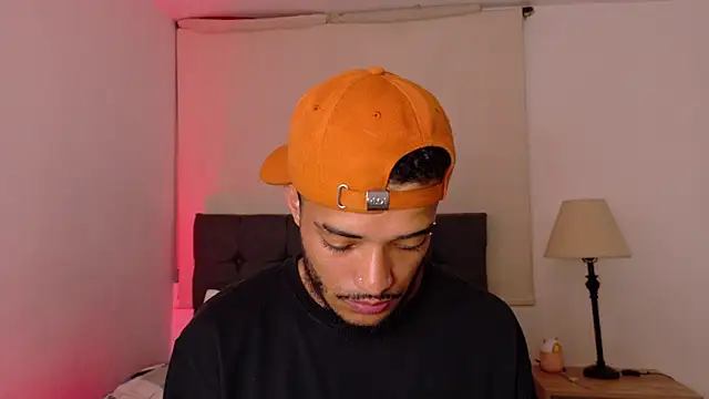 eross chipre  online show from 04/05/26, 03:13