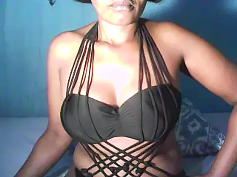 Snapshot of perfectionist chatting on 03/19/25, 06:01 perfectionist online show from 03/19/25, 06:01