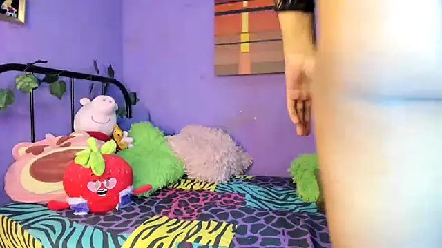 amydelahozgomez online show from 10/27/25, 02:12