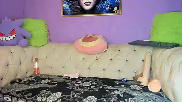 amydelahozgomez online show from 10/29/25, 11:47