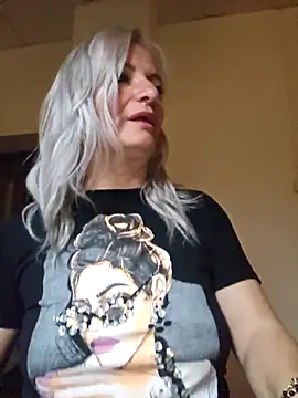 Snapshot of LadyTouch chatting on 03/11/26, 12:15 LadyTouch online show from 03/11/26, 12:15