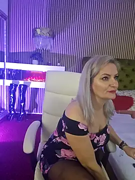 Snapshot of LadyTouch chatting on 02/06/26, 11:56 LadyTouch online show from 02/06/26, 11:56