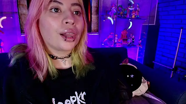 Snapshot of missa_motato chatting on 02/17/26, 11:07 missa motato online show from 02/17/26, 11:07