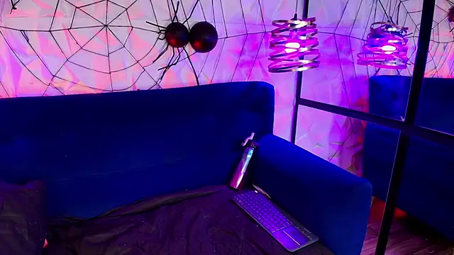 Snapshot of missa_motato chatting on 12/14/25, 11:16 missa motato online show from 12/14/25, 11:16