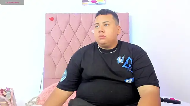 MICHAEL AND SHARON online show from 10/22/25, 04:12