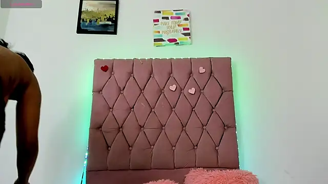 MICHAEL AND SHARON online show from 10/30/25, 04:33